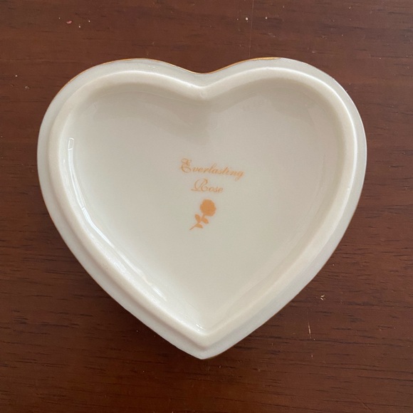 Princess Diana Music Box- Certificate of Authenticity from Ardleigh Elliott - Picture 4 of 10